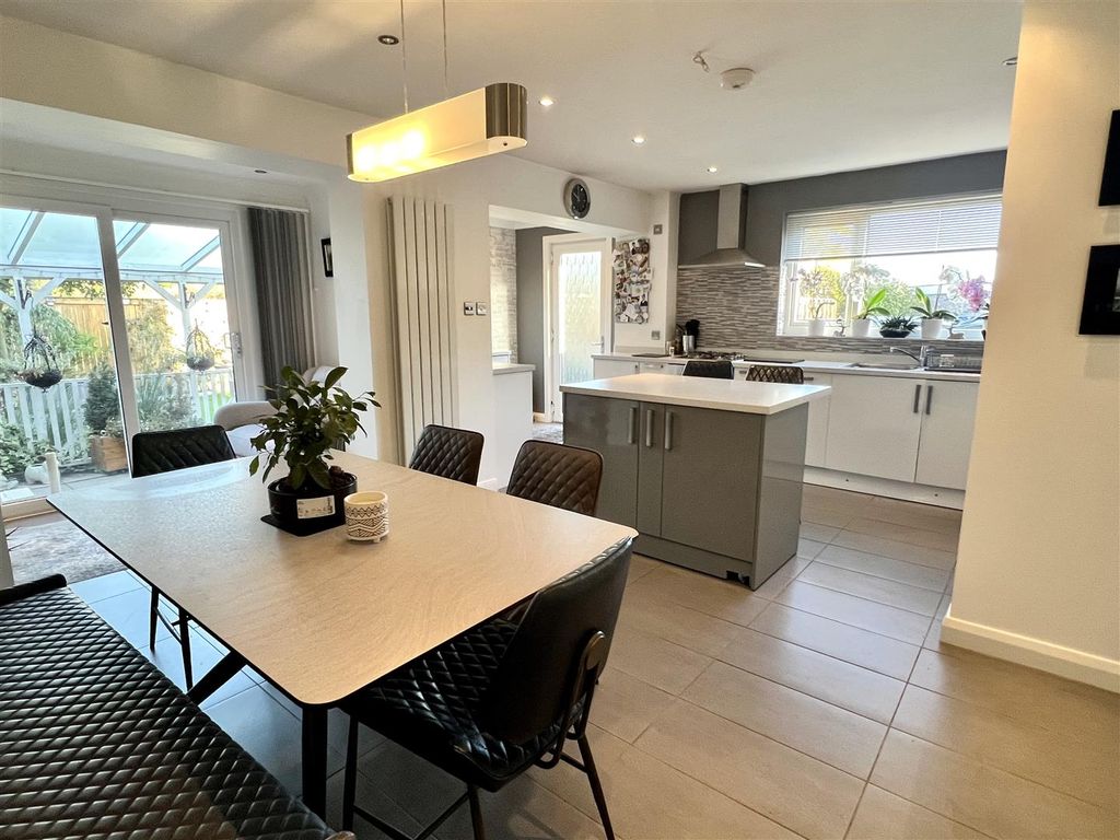 Additional image 4 of 3 bed semi-detached house for saleSandfield Close, Market Weighton YO43