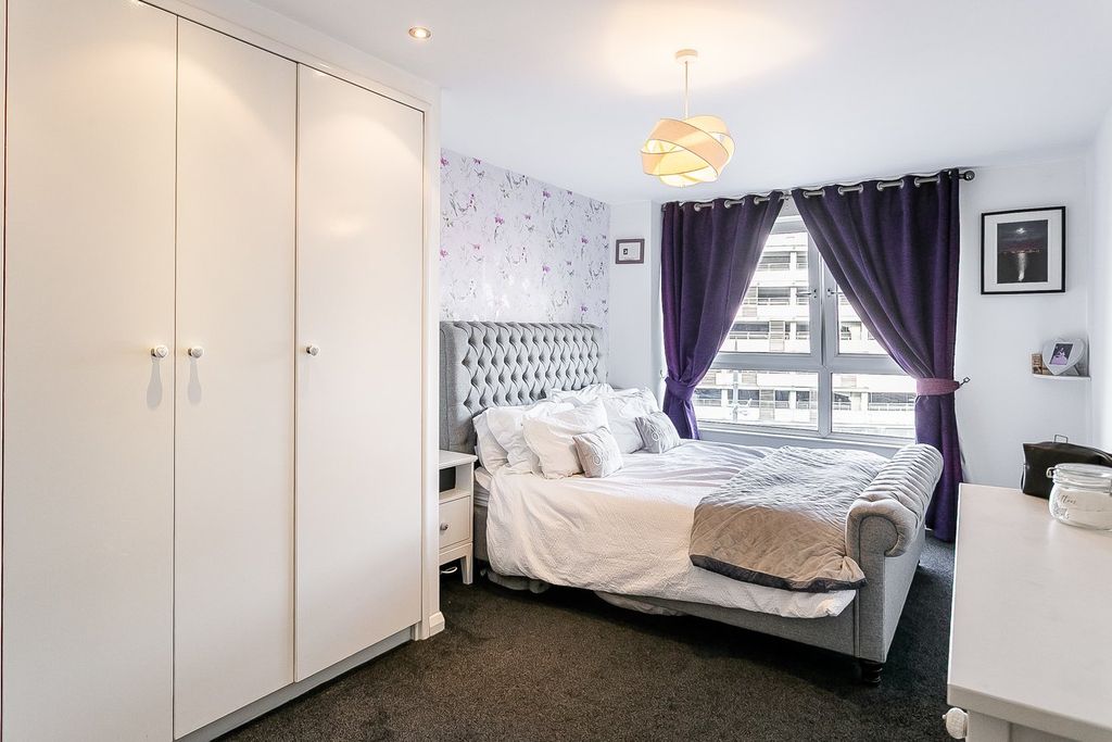 Additional image 11 of 2 bed flat for salePortland Gardens, Edinburgh EH6