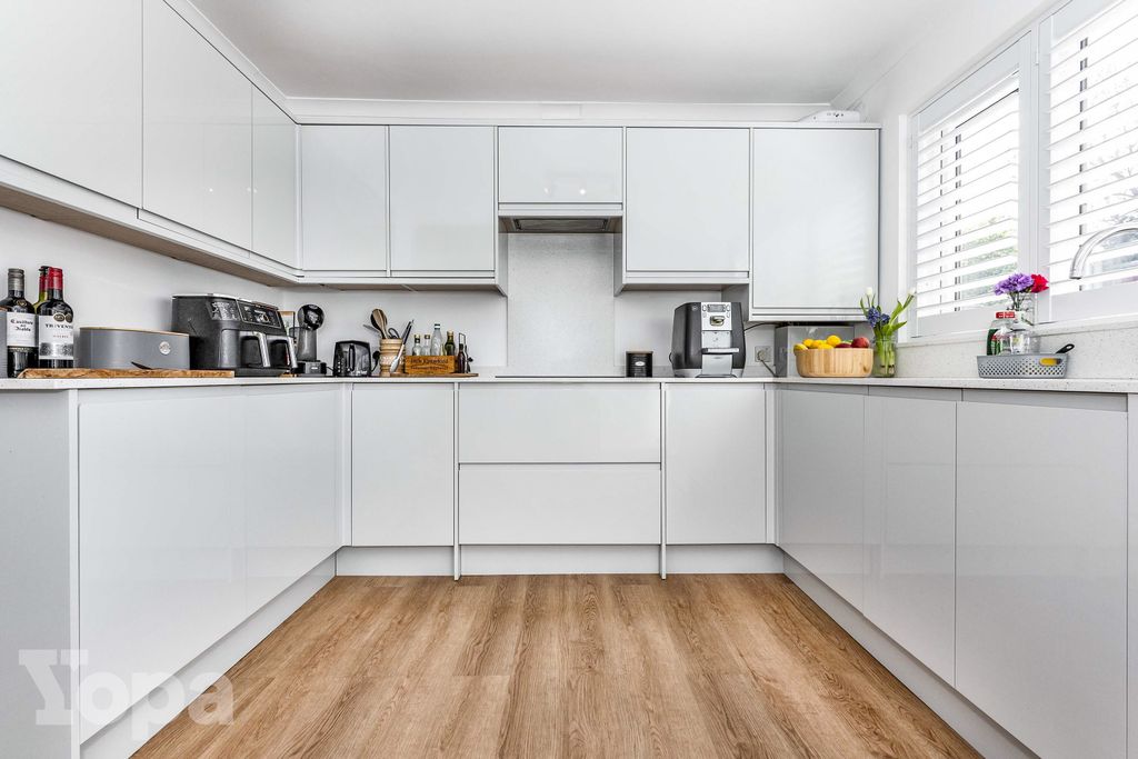 Additional image 8 of 2 bed terraced house for saleSunland Avenue, Bexleyheath DA6