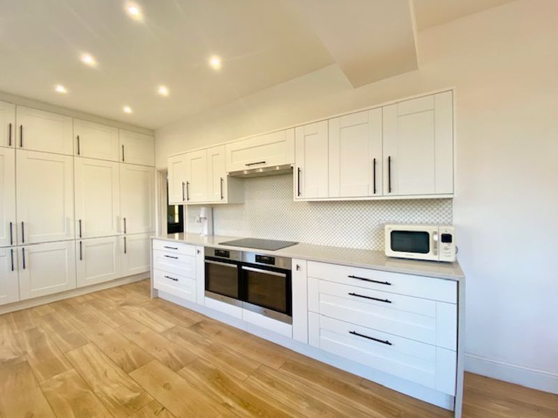 Additional image 7 of 4 bed property to rentBarrowby Road, Grantham NG31