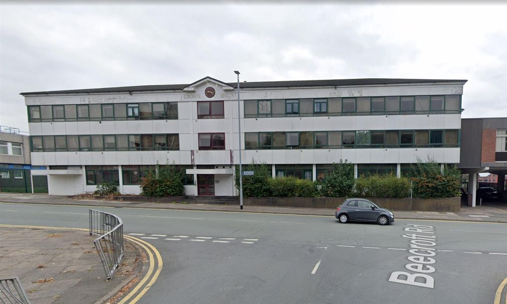 12 bed block of flats to rentBeecroft Court, Cannock WS11