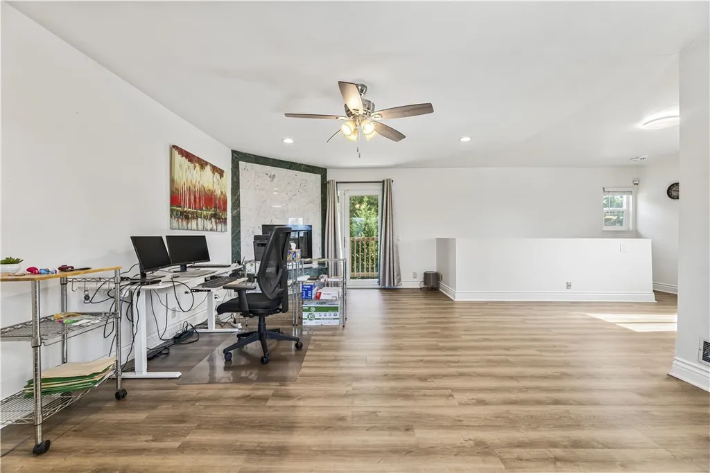 Additional image 23 of 2389 Mayfield Avenue, Montrose, CA 91020