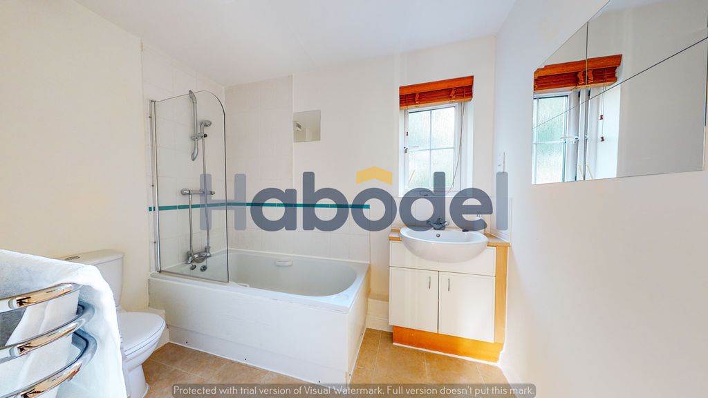 Additional image 3 of 2 bed flat to rentBromley Close, East Road, Temple Fields, Harlow CM20