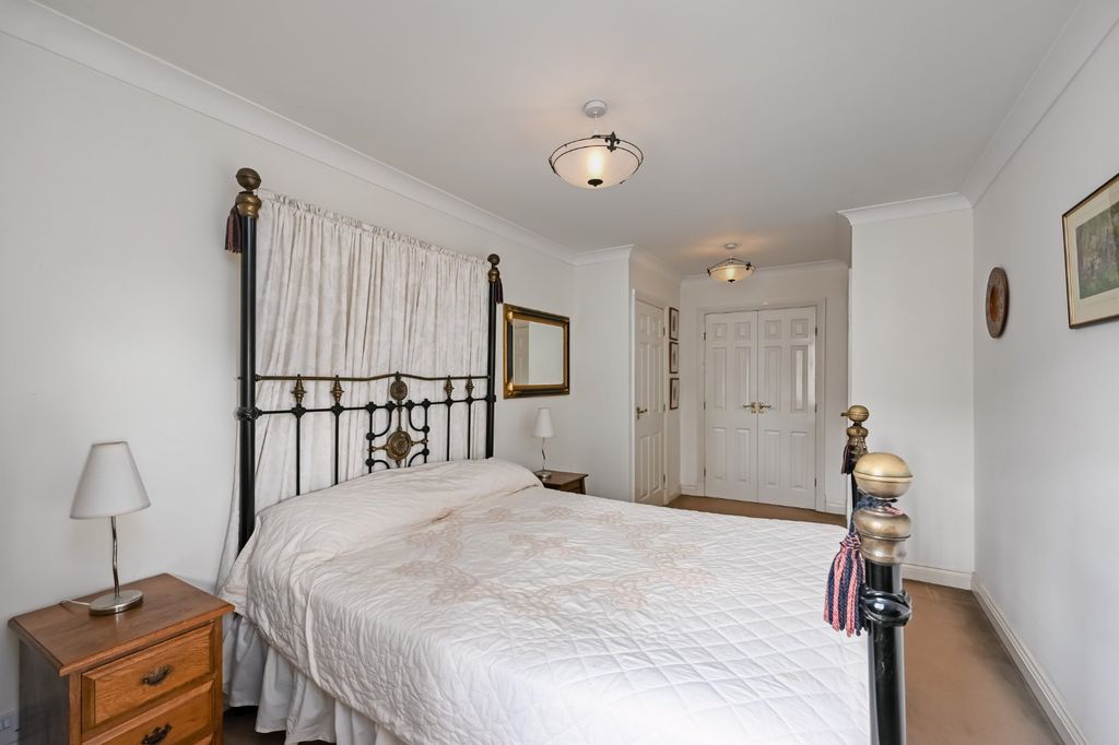 Additional image 8 of 1 bed flat for saleClifford House, Lady Anne Court, Skeldergate, York YO1