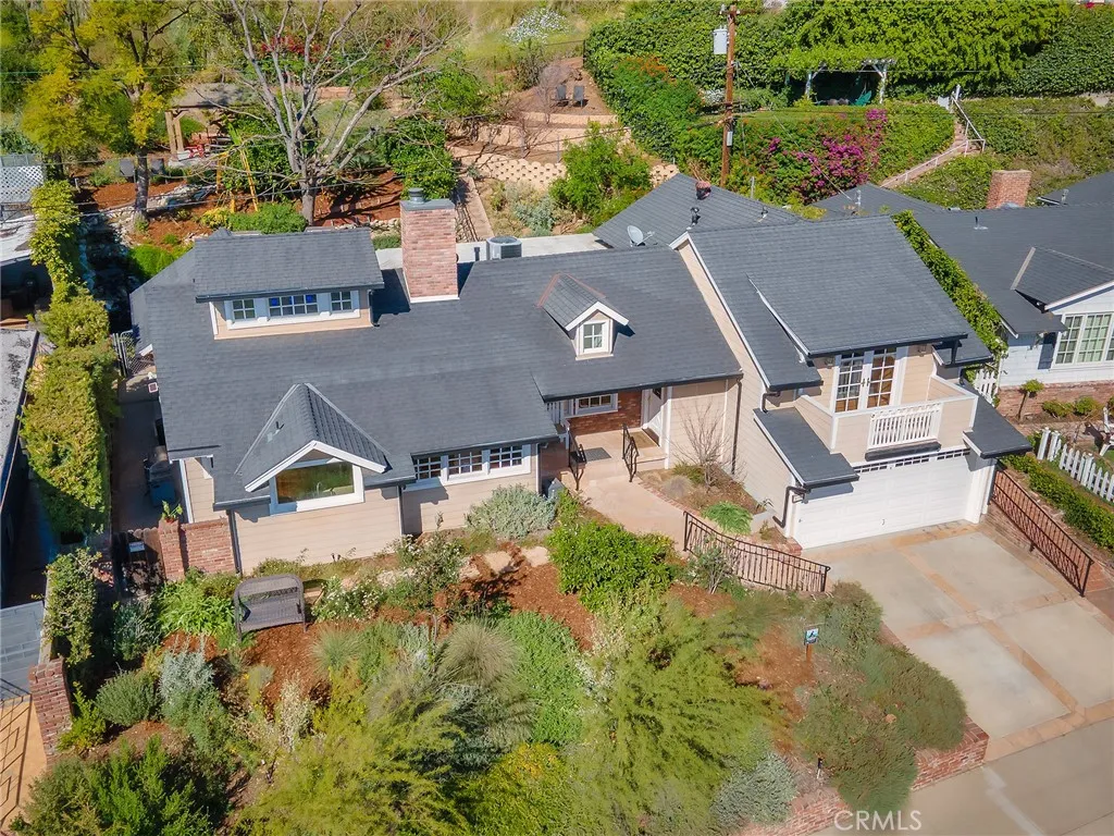 Additional image 69 of 1012 N Sunset Canyon Drive, Burbank, CA 91504