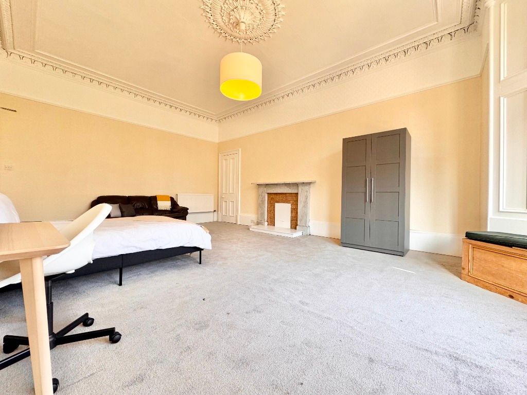 Additional image 5 of 5 bed flat to rentHillhead Street, Hillhead, Glasgow G12