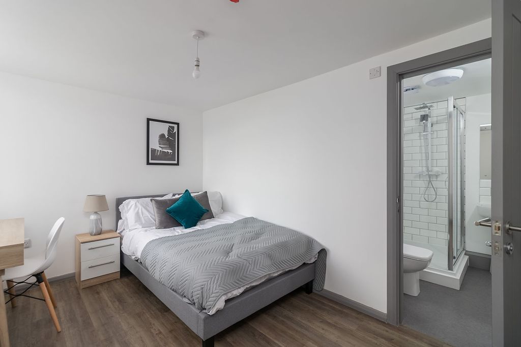 Additional image 3 of Room to rentBelle Vue Road, Leek ST13