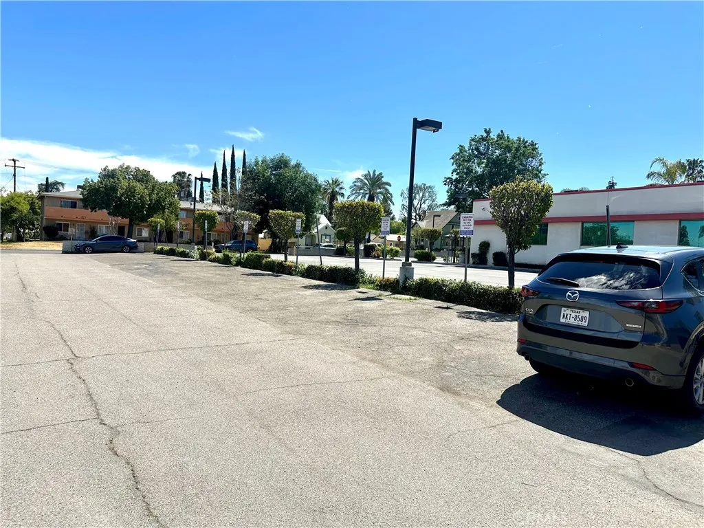 Additional image 20 of 815 S Main St, Corona, CA 92882