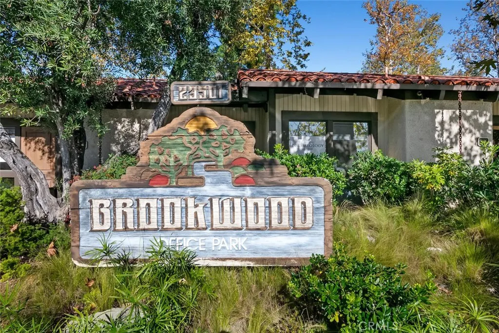 23501 Park Sorrento Unit 211, Calabasas, CA 91302