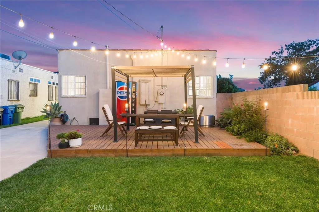 Additional image 24 of 527 W 106th Street, Los Angeles, CA 90044