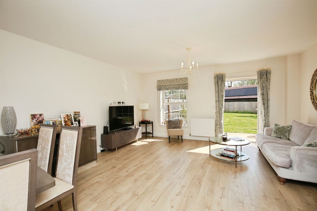 Additional image 3 of 4 bed semi-detached house for salePortcullis Drive, Wallingford OX10