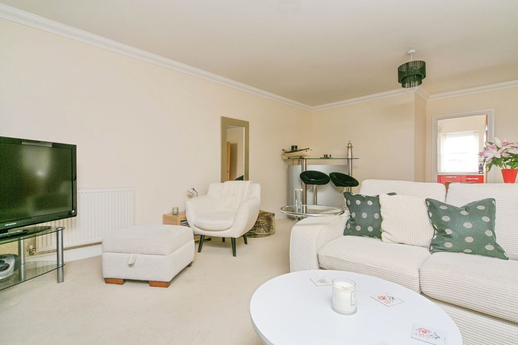 Additional image 5 of 2 bed flat for saleDeganwy Quay, Deganwy, Conwy LL31