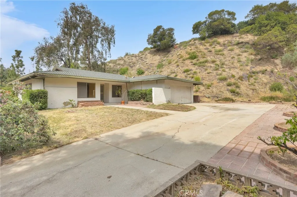 Additional image 71 of 3737 San Augustine Dr, Glendale, CA 91206