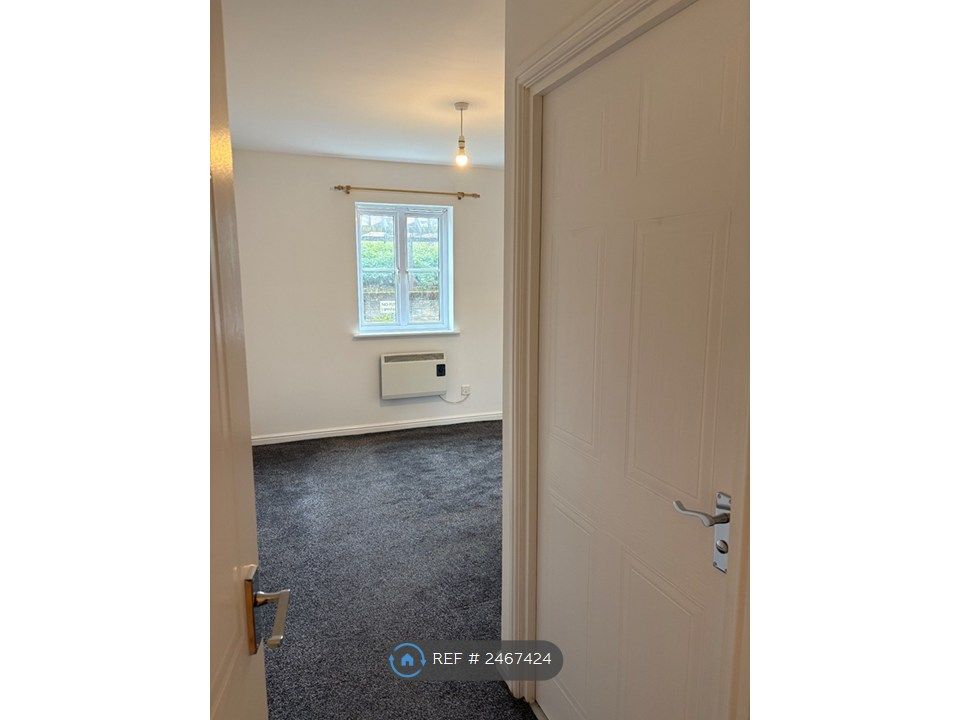 Additional image 7 of 2 bed flat to rentWest Street, Paisley PA1