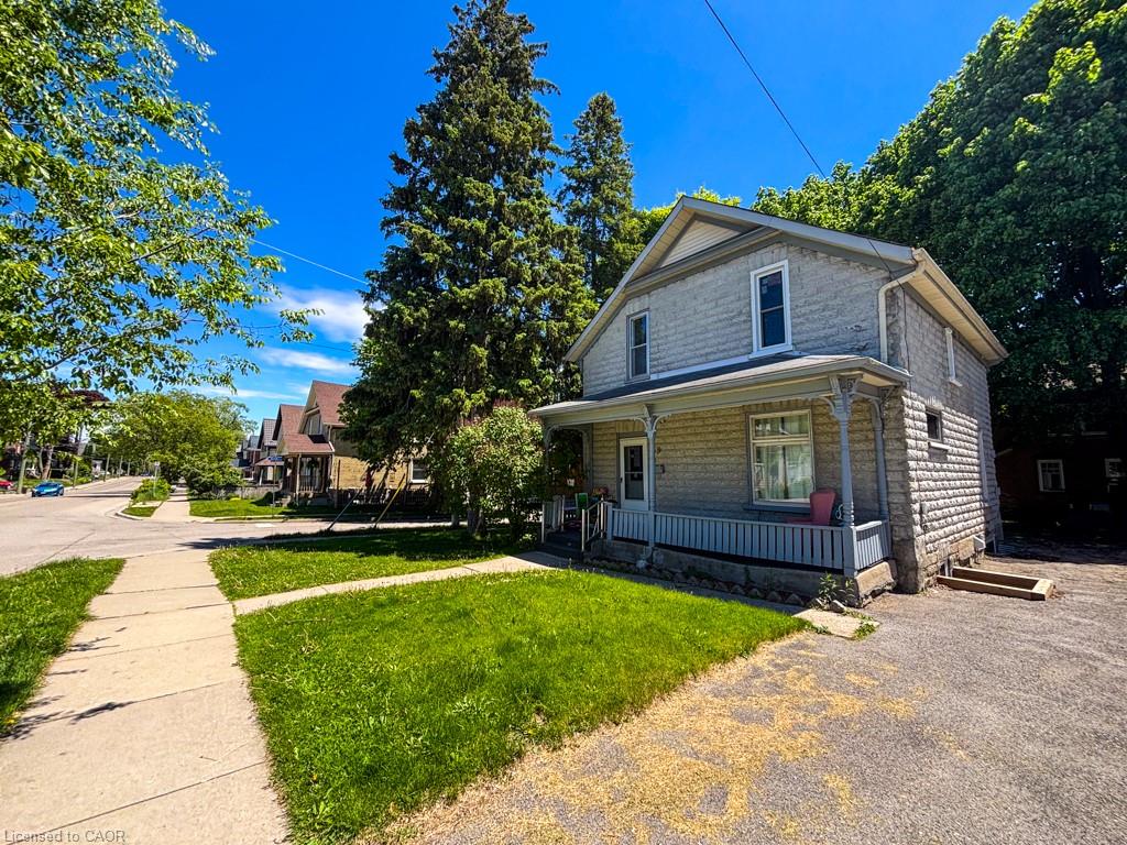 2-39 Krug Street, Kitchener, ON, N2H 2X4