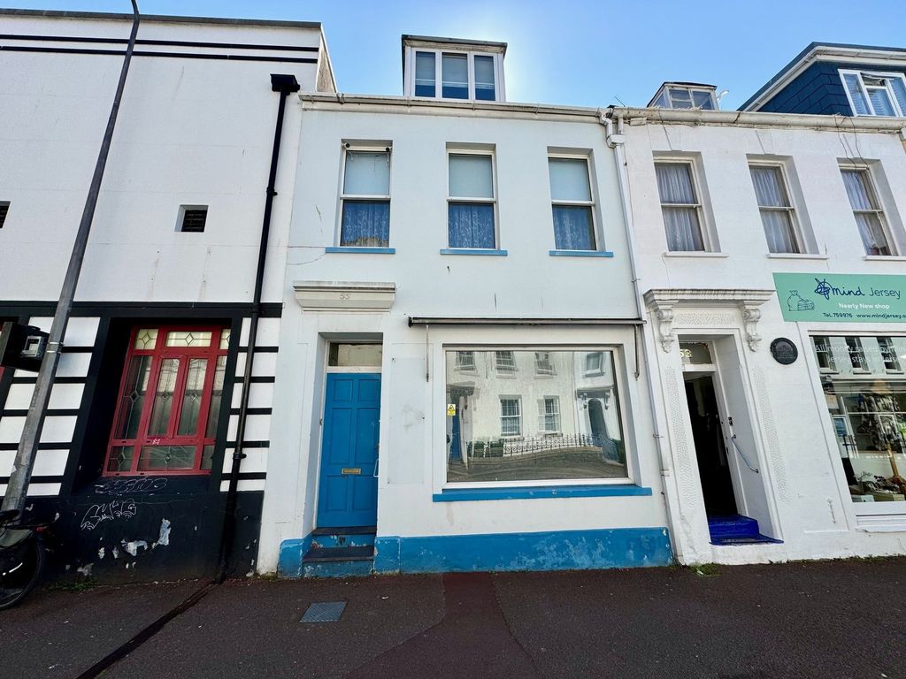 2 bed flat to rentThe Flat, 55 New Street, St Helier JE2