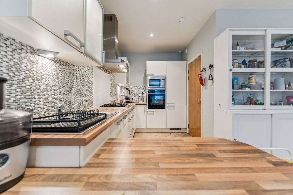 Additional image 11 of 2 bed flat for saleGlasgow Harbour Terraces, Flat 4/3, Glasgow Harbour, Glasgow G11
