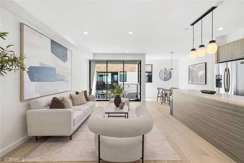 Additional image 4 of 5153 W Redondo Court, Los Angeles, CA 90019