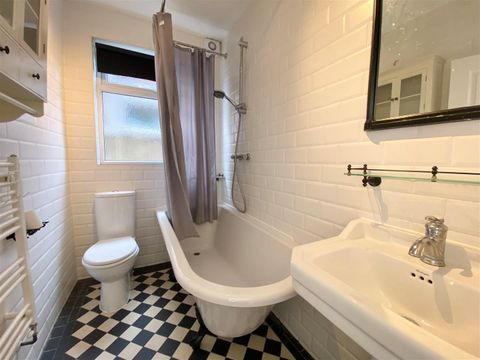 Aberdale Gardens, Potters Bar EN6