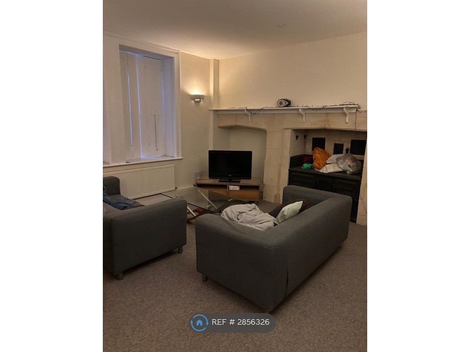 4 bed maisonette to rentPark St, Bath BA1 photo 4