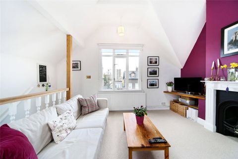 Godolphin Road, London W12
