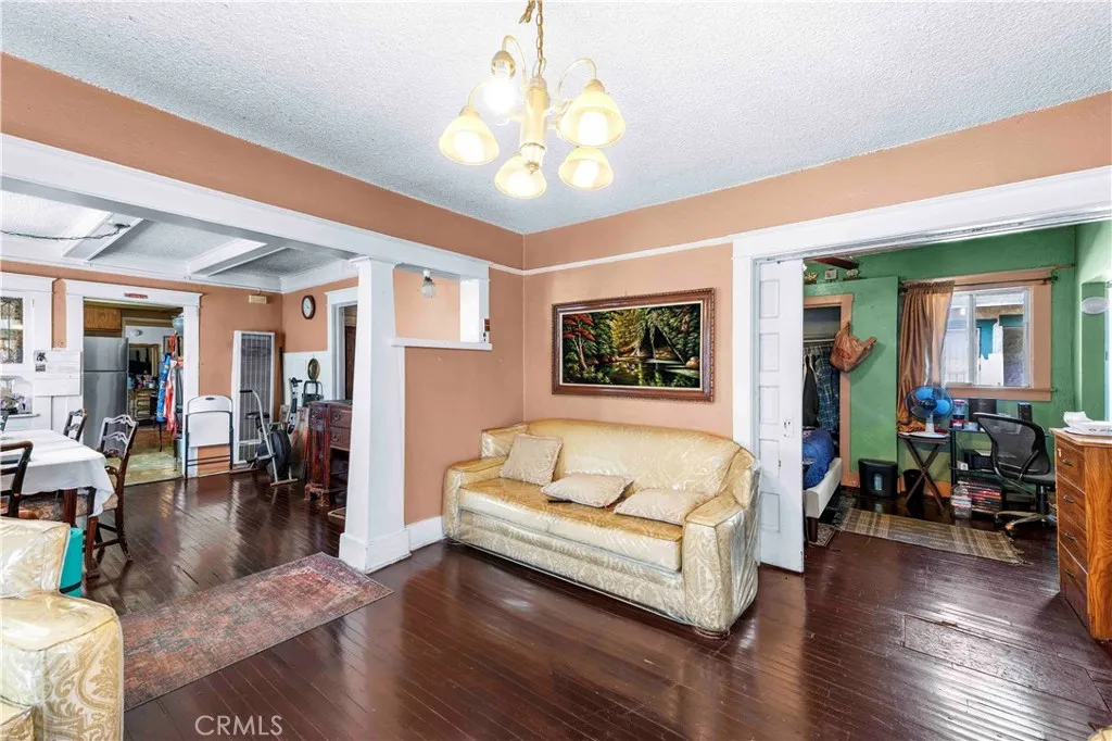 Additional image 30 of 134 E 56th St, Los Angeles, CA 90011