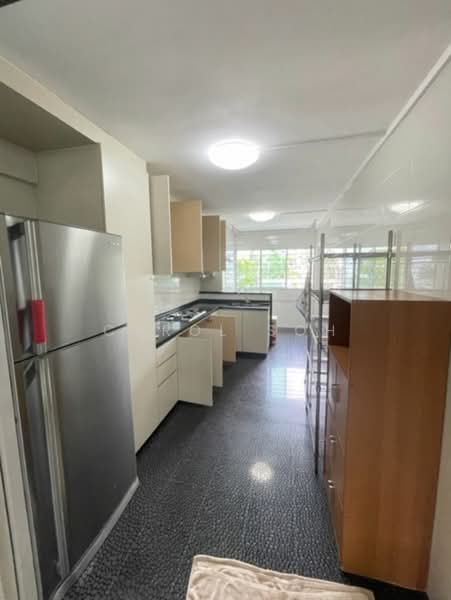 235 Bukit Batok East Avenue 5 photo 3