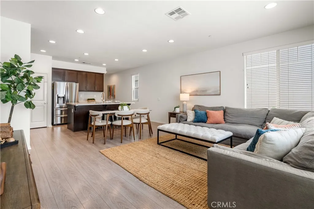 Additional image 47 of 5560 Boardwalk Unit 105, Hawthorne, CA 90250