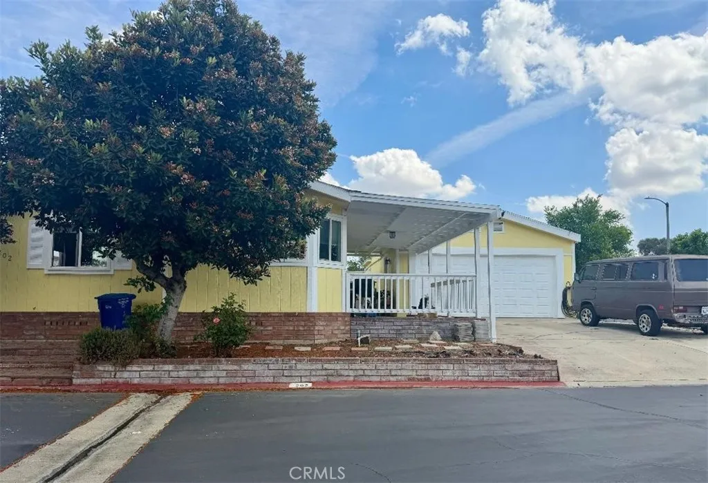 1456 E Philadelphia Street Unit 202, Ontario, CA 91761