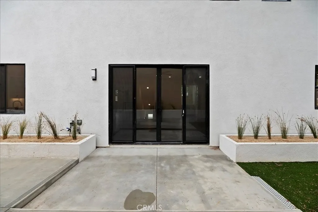 Additional image 112 of 943 N Avenue 66, Los Angeles, CA 90042