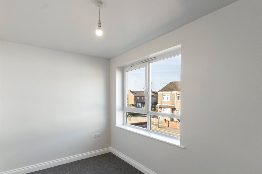 Additional image 4 of 2 bed terraced house to rentWillingham Street, Grimsby DN32