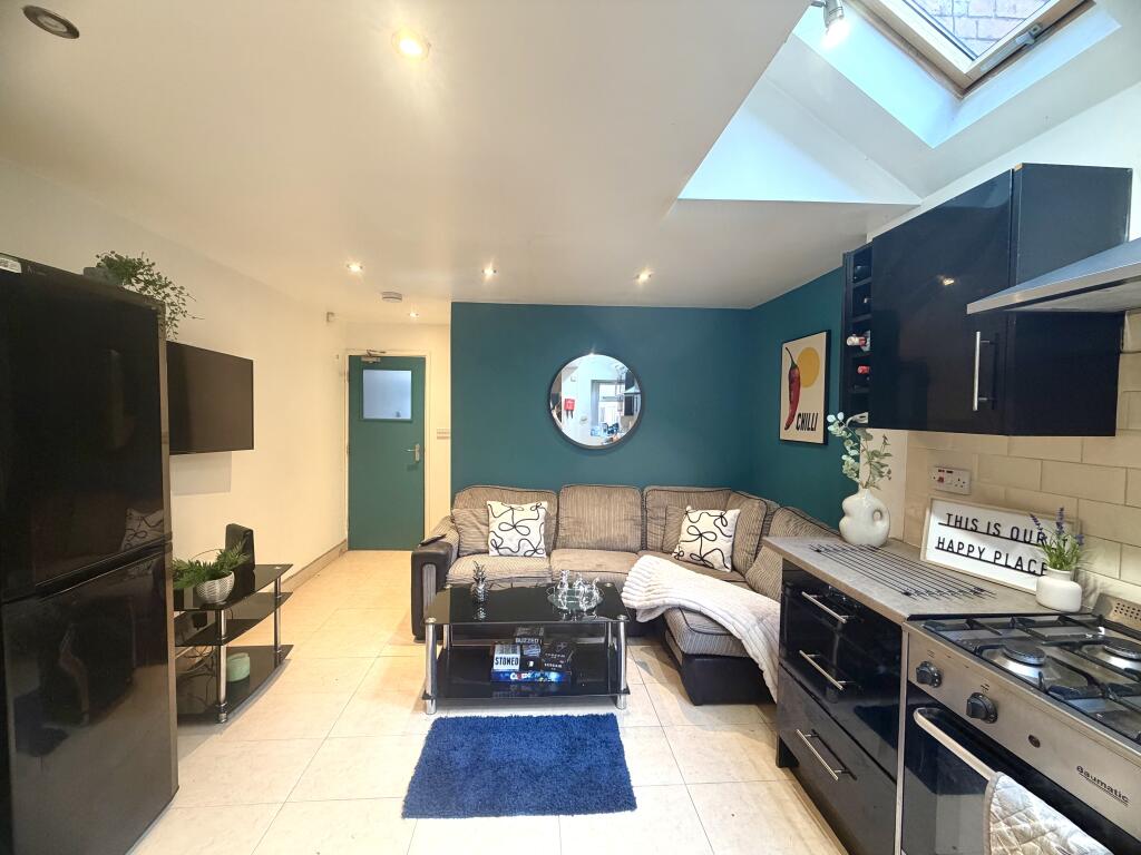 Additional image 4 of Warwards Lane - House Share, Selly Oak, West Midlands, B29