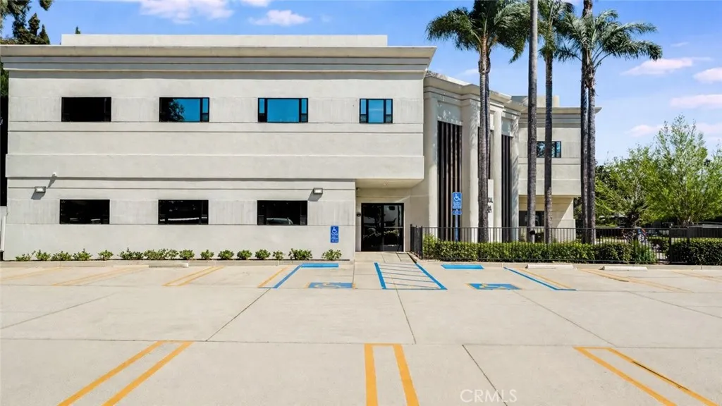 821 E Chapel Street Unit 102, Santa Maria, CA 93454