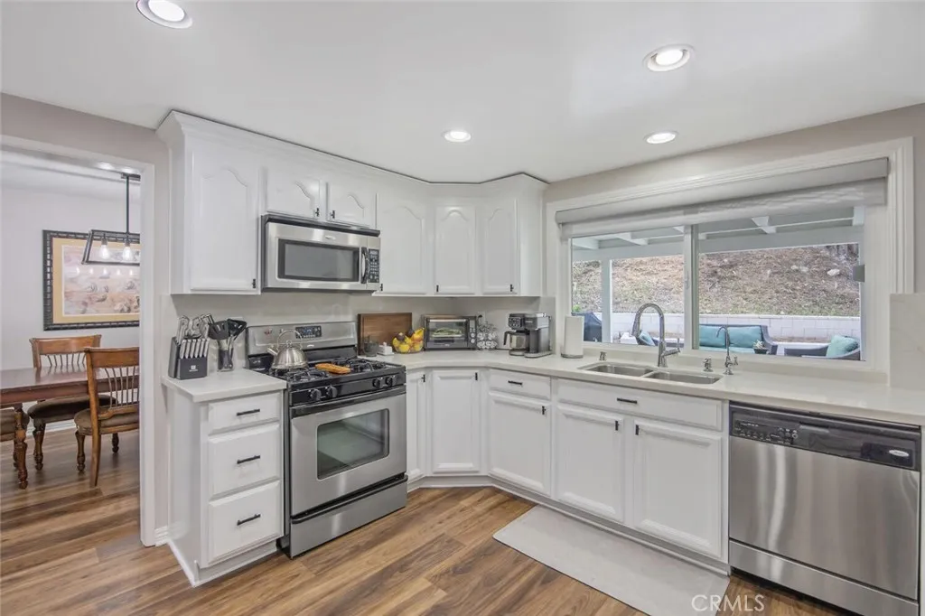 Additional image 16 of 28137 Oaklar Dr, Saugus, CA 91350
