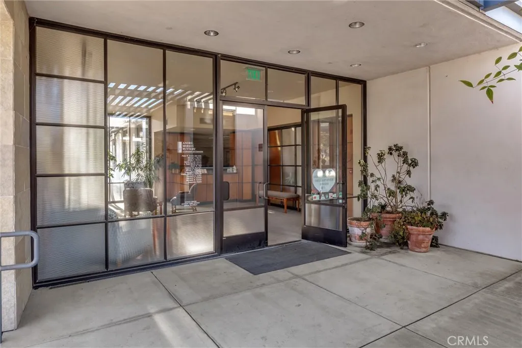 1102 Laurel Ln, San Luis Obispo, CA 93401 photo 3