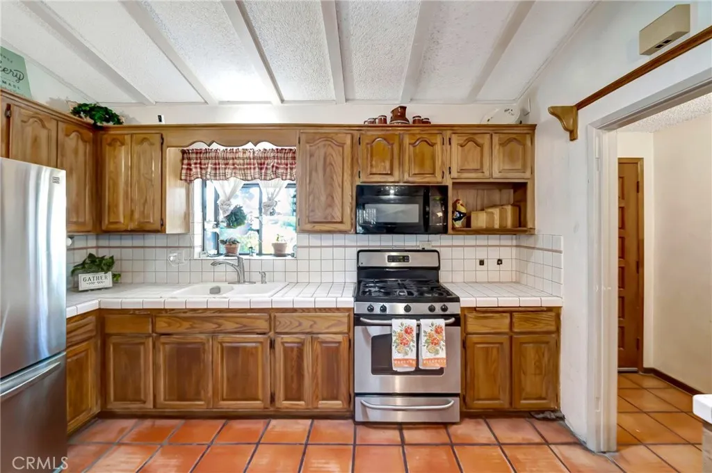 Additional image 15 of 1617 Elizabeth Lake Rd, Palmdale, CA 93551