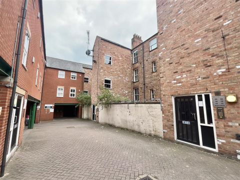 Wollaton Street, Nottingham NG1