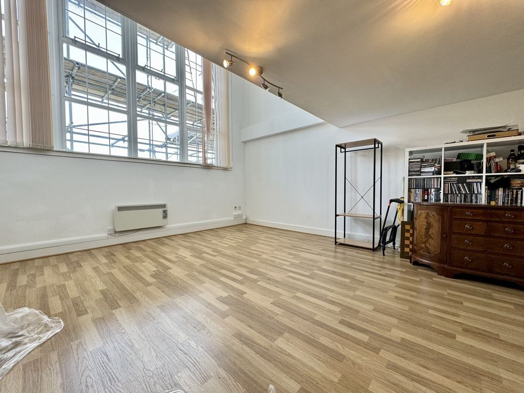 Additional image 4 of 1 bed flat for saleKilvey Terrace, St. Thomas, Swansea, City And County Of Swansea. SA1
