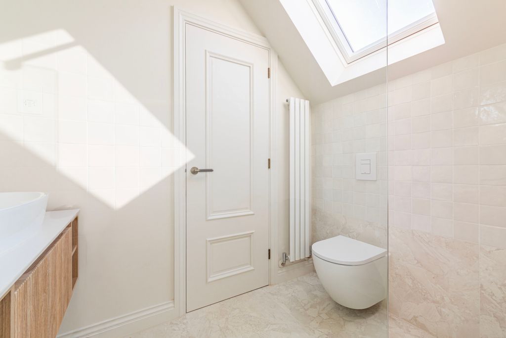 Additional image 19 of 4 bed semi-detached house for saleGreen Lane, Hersham Village, Surrey KT12
