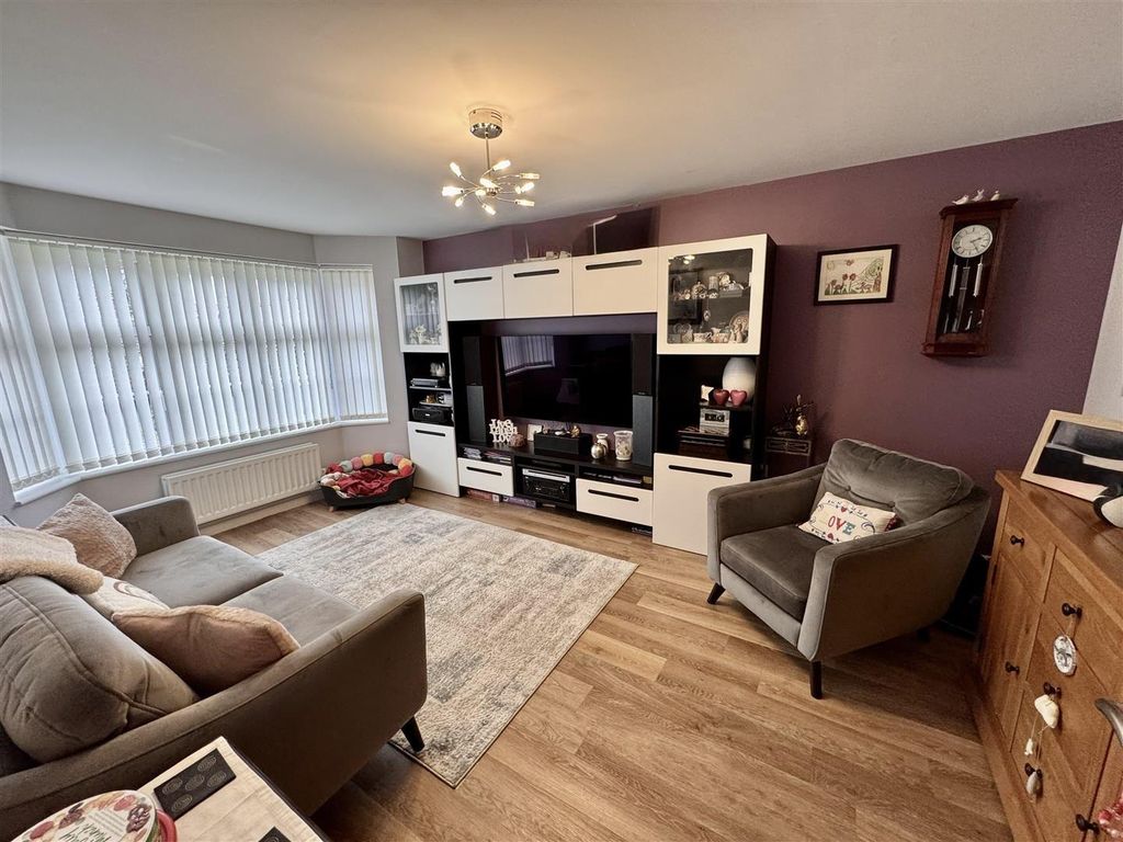 Additional image 3 of 4 bed detached house for saleClos Maes Rhedyn, Gorslas, Llanelli SA14