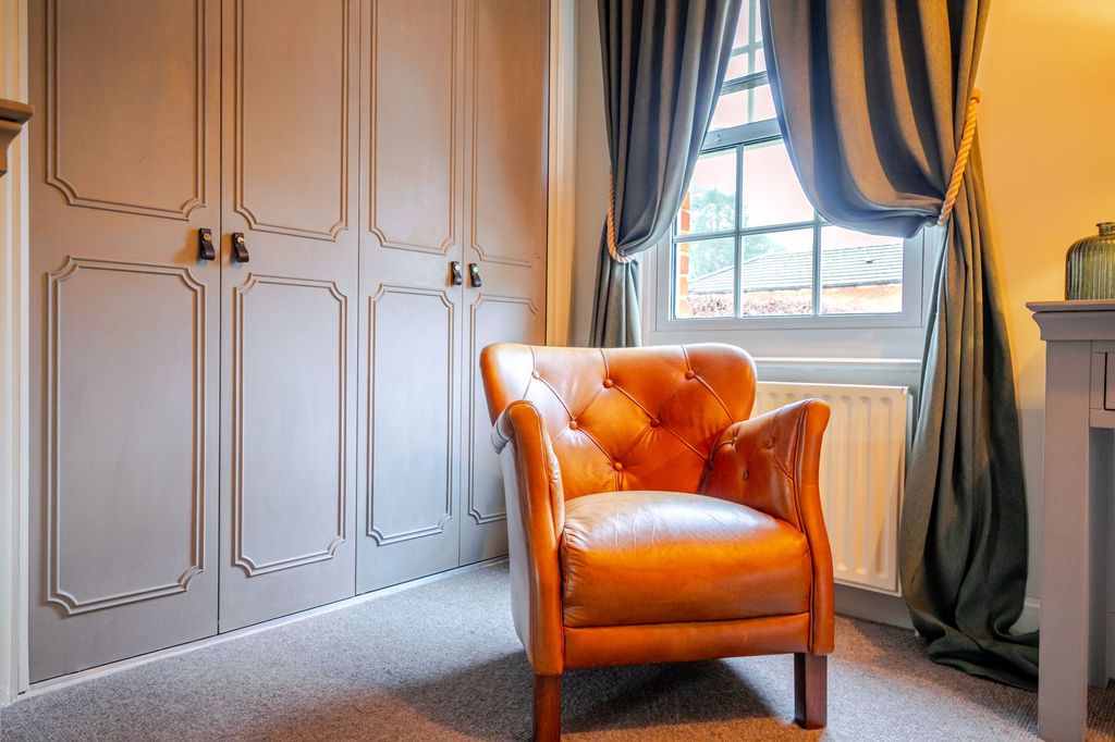 Additional image 6 of 2 bed end terrace house for saleCheniston Court, Sunningdale SL5
