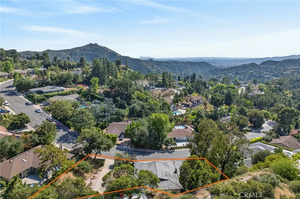 Additional image 129 of 3737 San Augustine Dr, Glendale, CA 91206