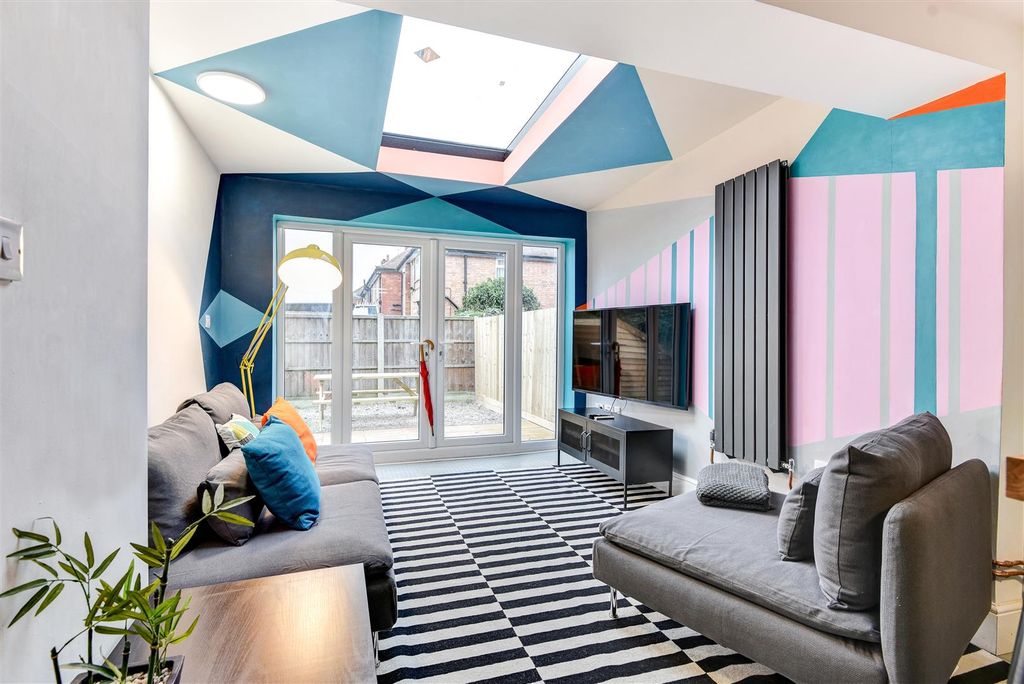 Additional image 2 of 6 bed semi-detached house for saleQueens Road, Beeston, Nottingham NG9
