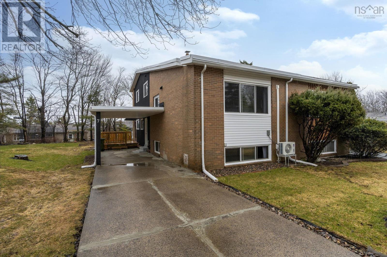 7 Palisade Place
