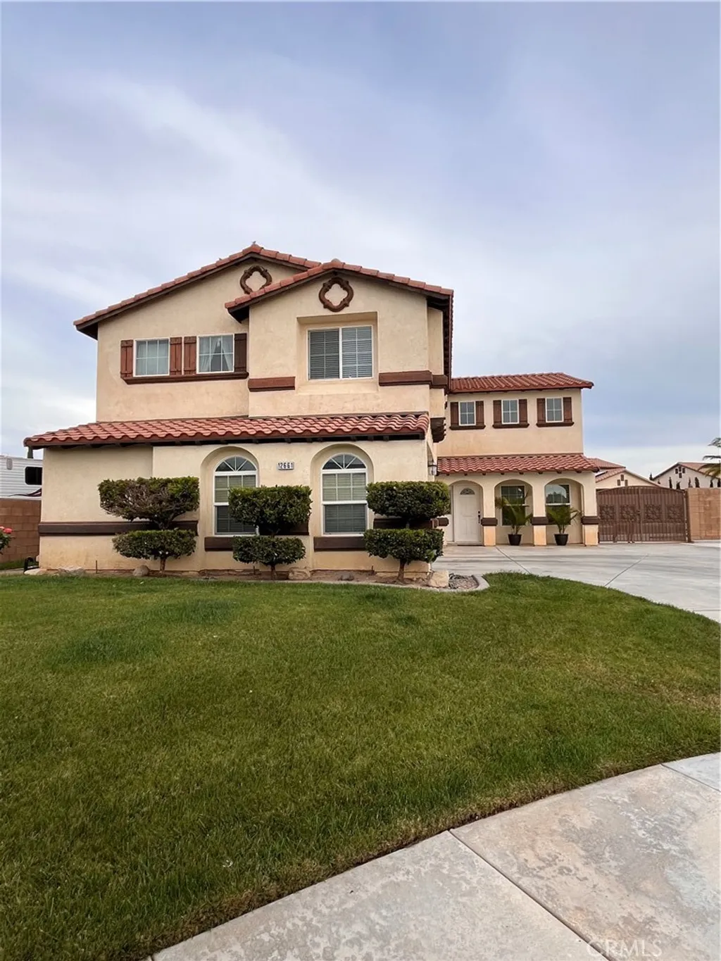 12661 Shorewood, Victorville, CA 92392