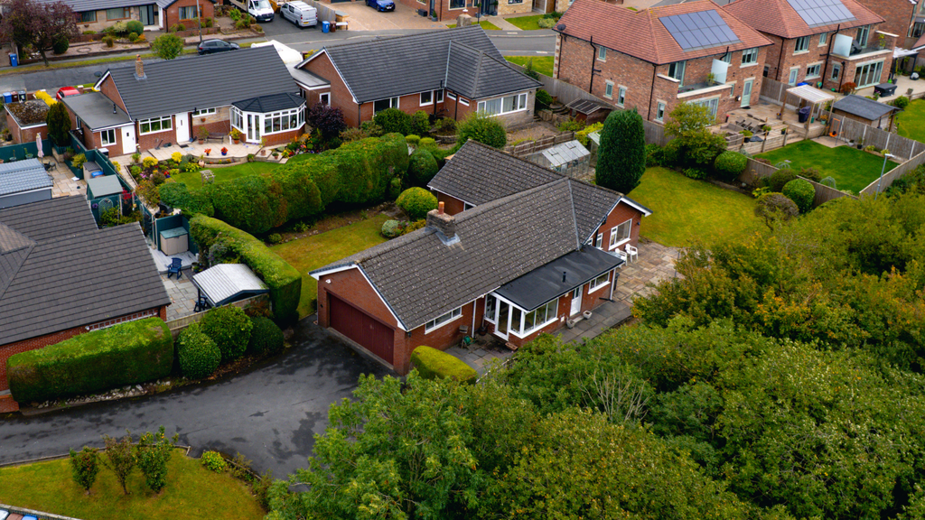 3 bed detached bungalow for saleCherry Grove, Abbey Village PR6