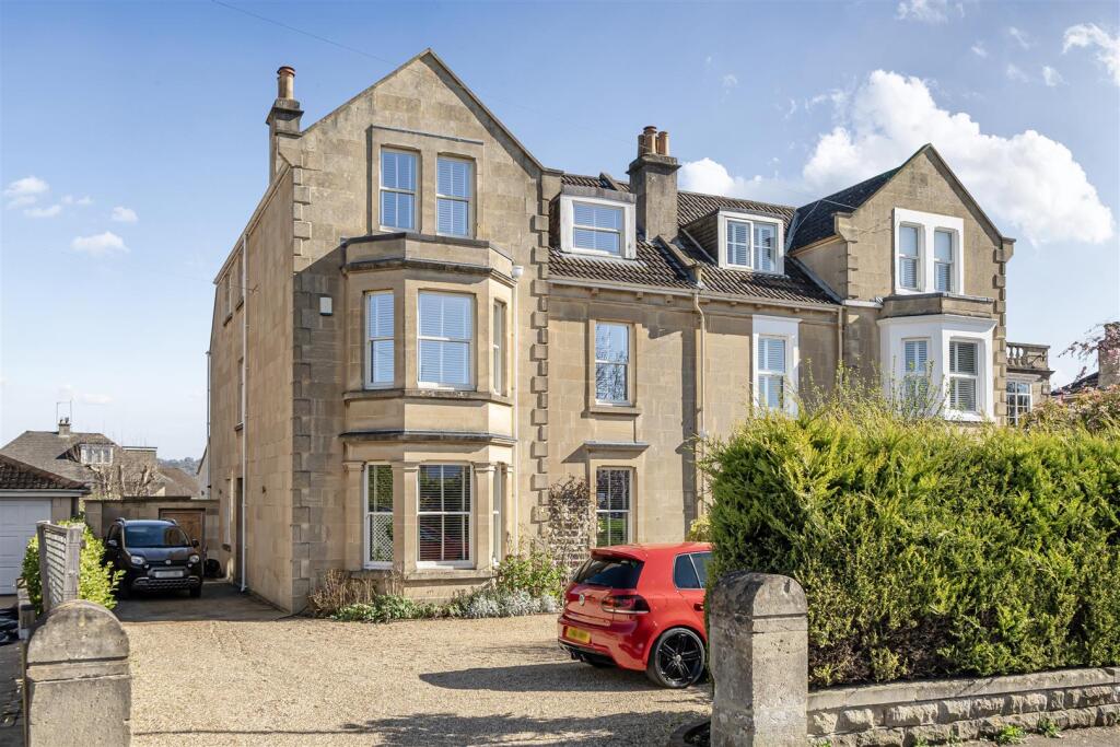 Combe Park, Bath