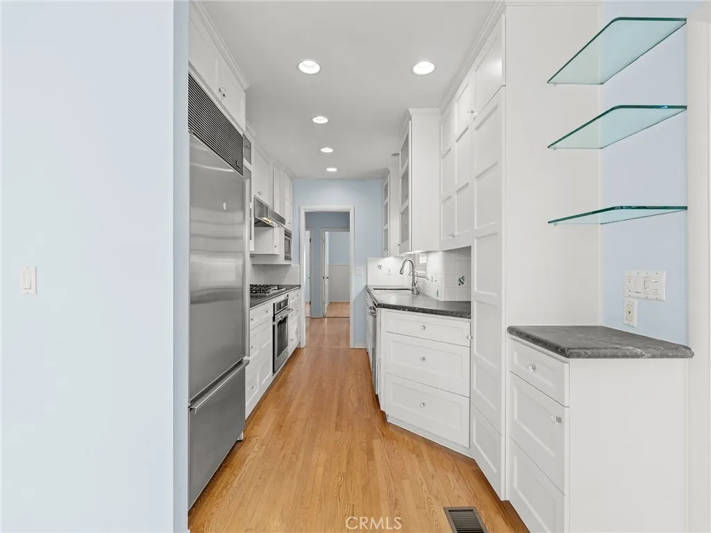 Additional image 75 of 2108 Grandview Avenue, Manhattan Beach, CA 90266