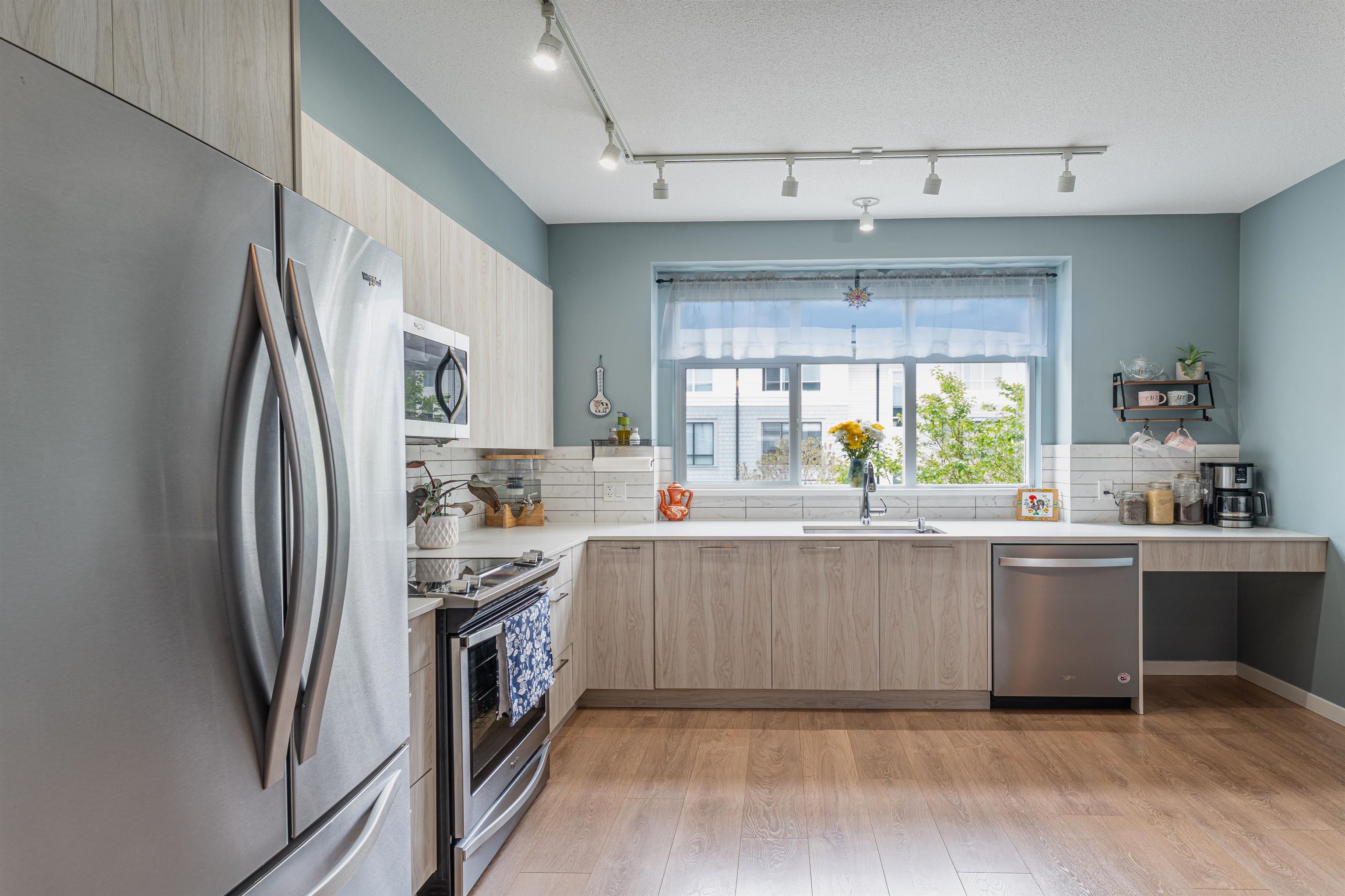 Additional image 3 of 2103-18530 Laurensen Place, Surrey, BC, V4N 6R8