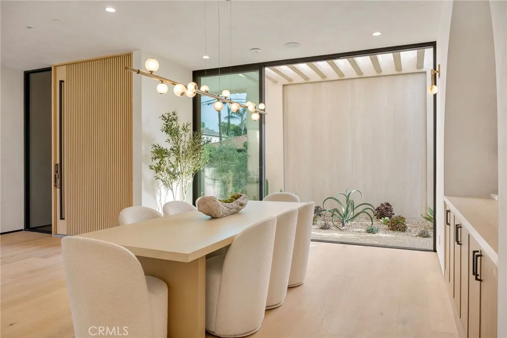 Additional image 92 of 15447 Huston St, Sherman Oaks, CA 91403